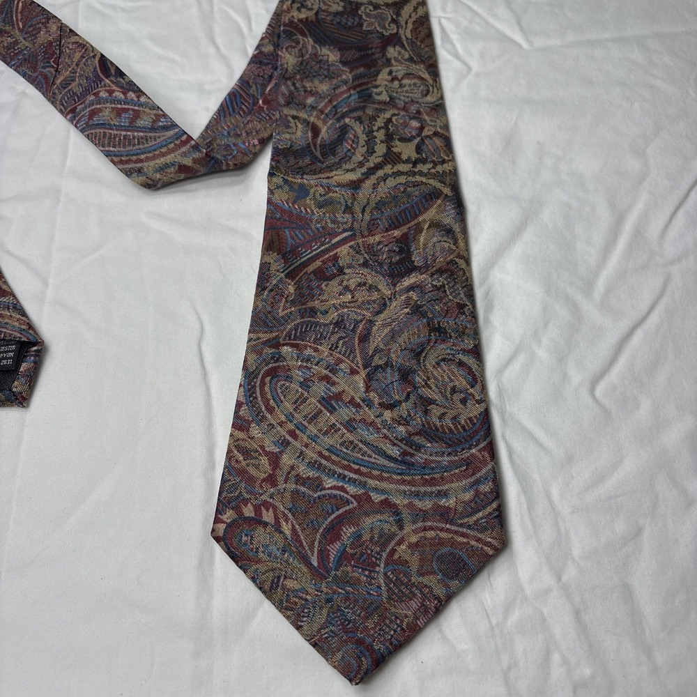 Windridge Mens Paisley Necktie Burgundy Blue Gold Woven WPL 2831 Classic Tie